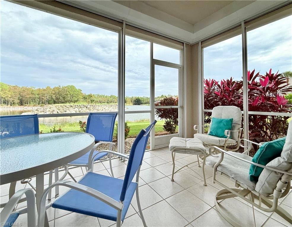 8555 Naples Heritage Dr 217, Naples, FL 34112-20