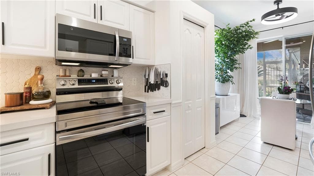 1685 Morning Sun Ln E24, Naples, FL 34119-10