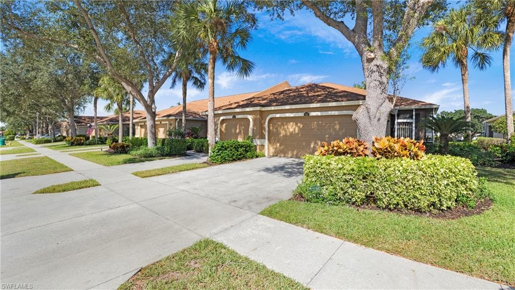 1685 Morning Sun Ln E24, Naples, FL 34119-46