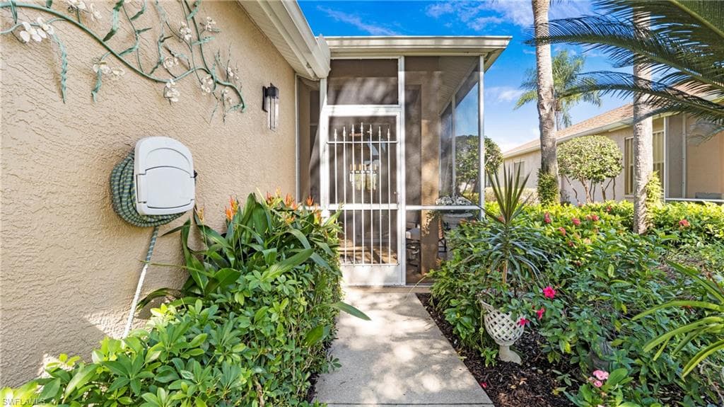 1685 Morning Sun Ln E24, Naples, FL 34119-3