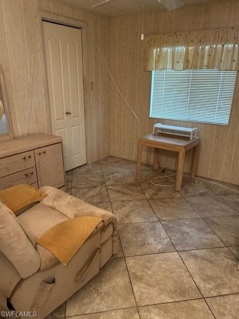 611 Charlemagne Blvd, Naples, FL 34112-16