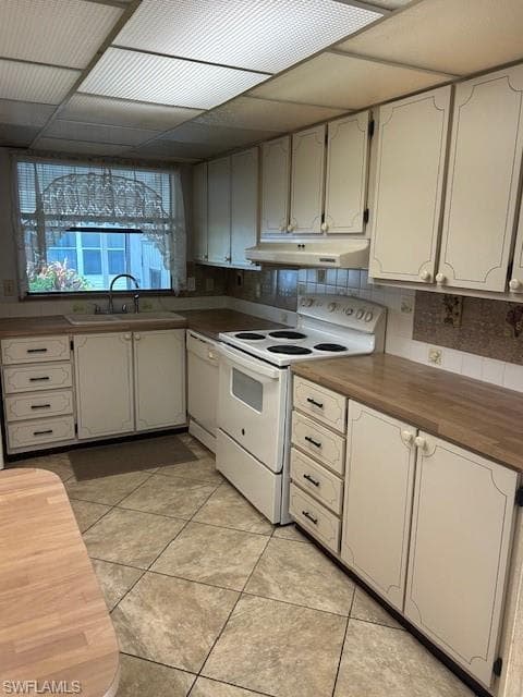 611 Charlemagne Blvd, Naples, FL 34112-19