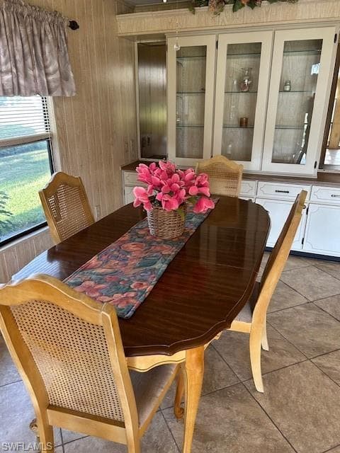 611 Charlemagne Blvd, Naples, FL 34112-4