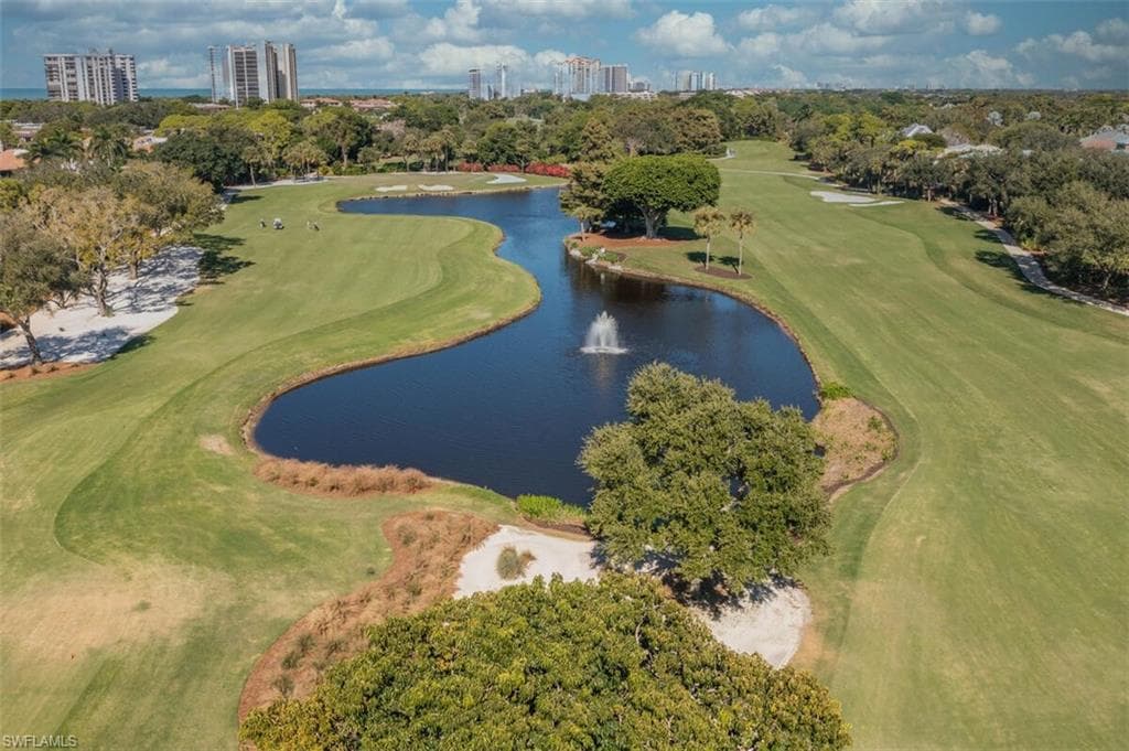 5880 Via Lugano 201, Naples, FL 34108-40