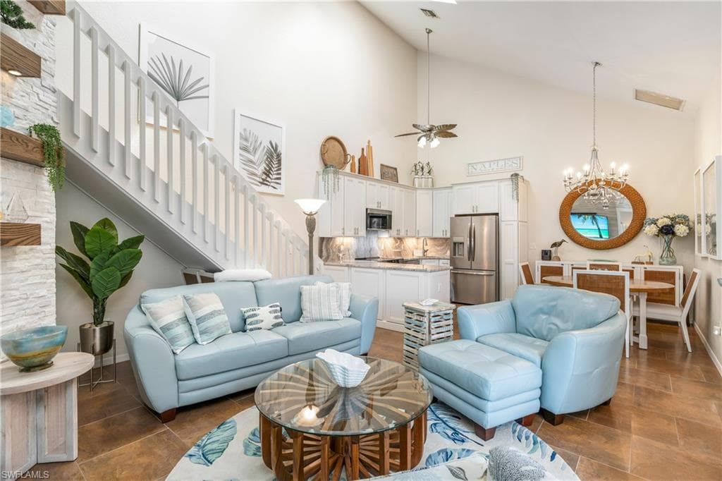 4112 Covey Run 2a, Naples, FL 34109-4