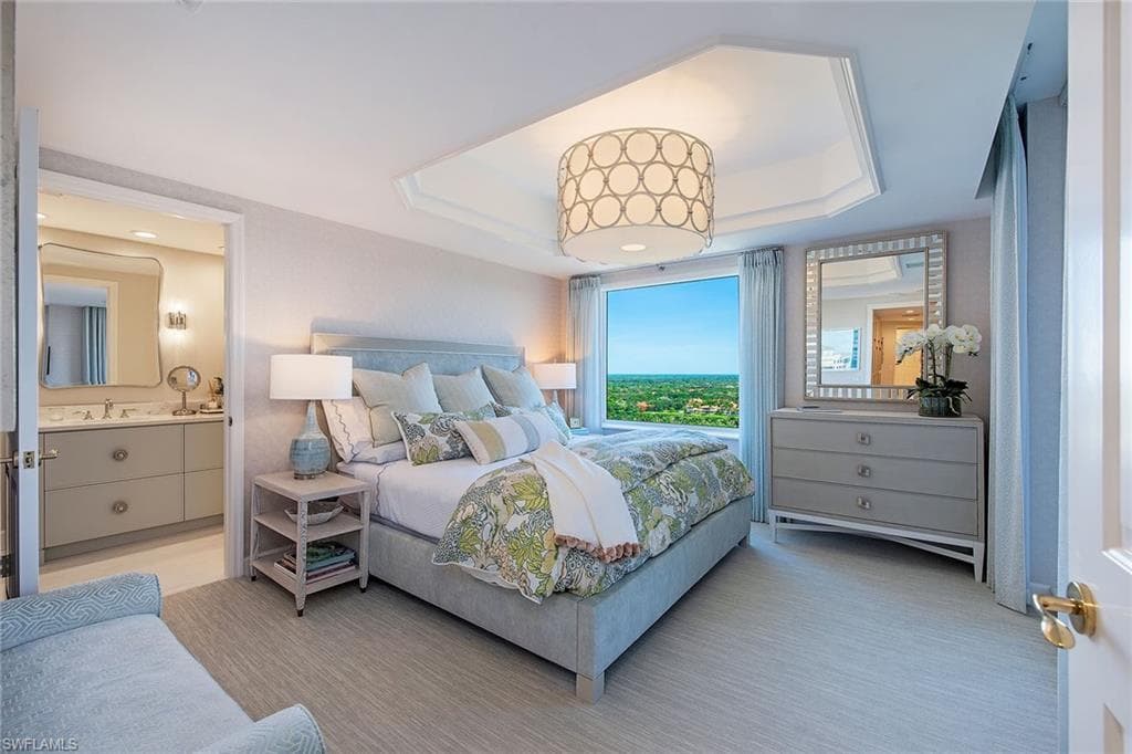 8473 Bay Colony Dr 2002, Naples, FL 34108-9