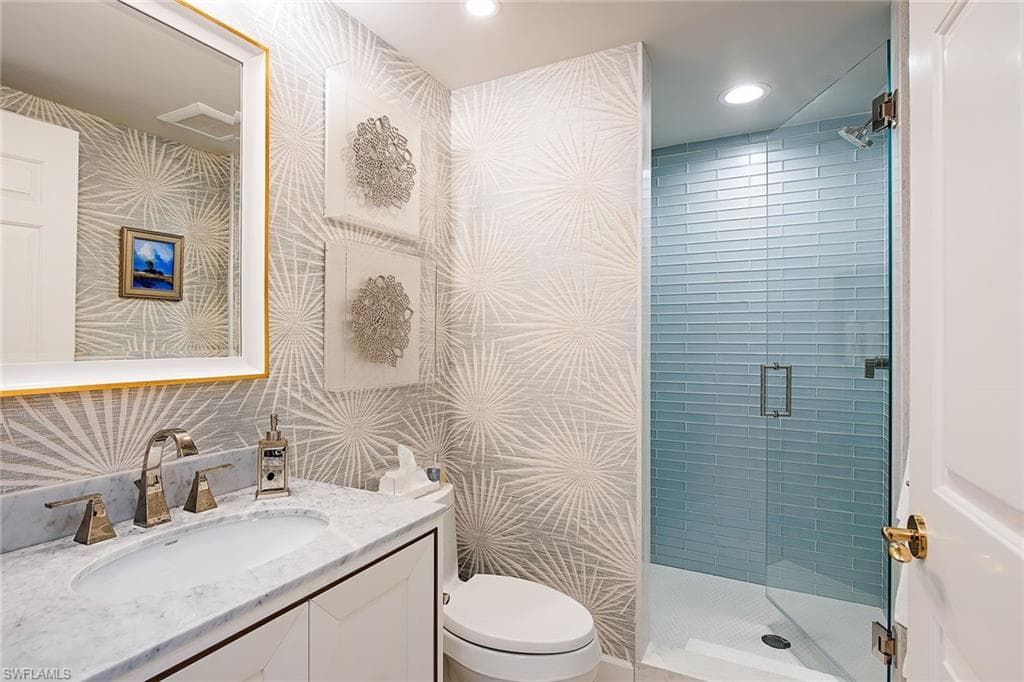 8473 Bay Colony Dr 2002, Naples, FL 34108-10