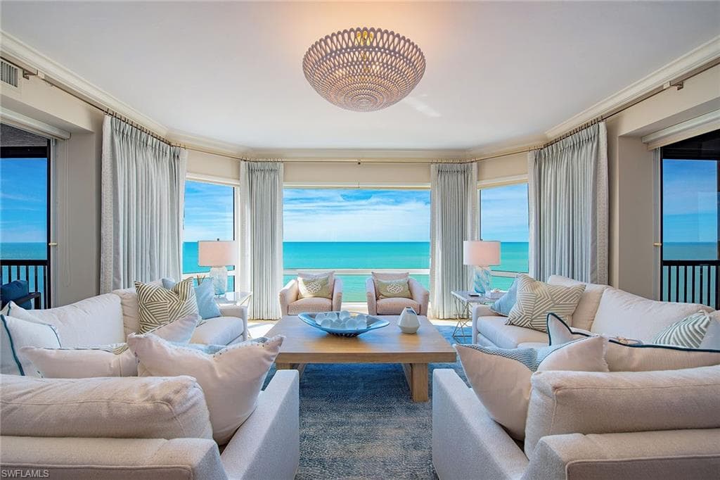 8473 Bay Colony Dr 2002, Naples, FL 34108-1