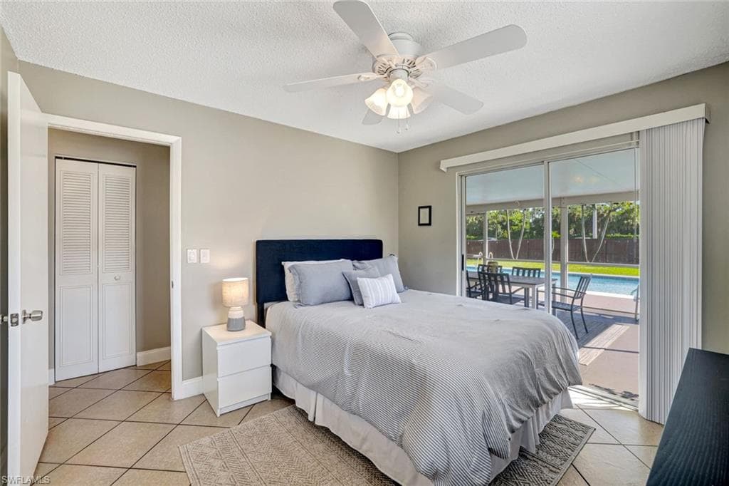 2840 14th St N, Naples, FL 34103-12