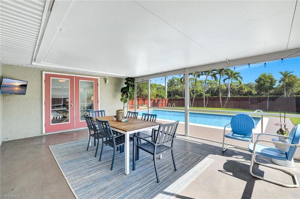 2840 14th St N, Naples, FL 34103-13