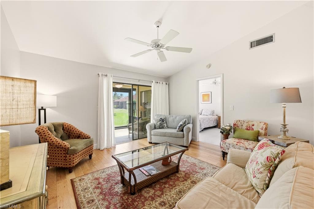 2060 Pine Isle Ln 2060, Naples, FL 34112-8