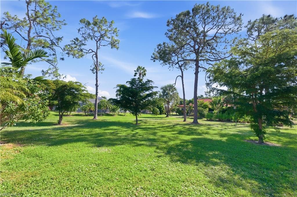 2060 Pine Isle Ln 2060, Naples, FL 34112-14