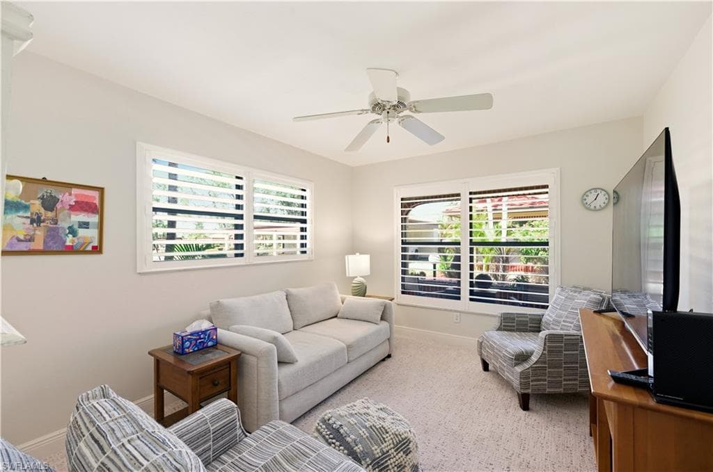 2060 Pine Isle Ln 2060, Naples, FL 34112-18