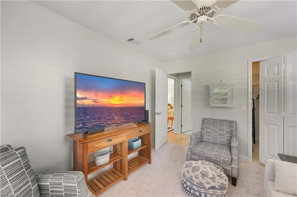 2060 Pine Isle Ln 2060, Naples, FL 34112-20