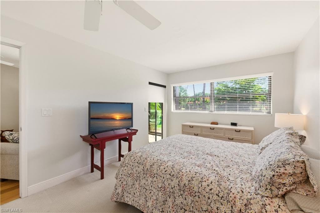 2060 Pine Isle Ln 2060, Naples, FL 34112-25