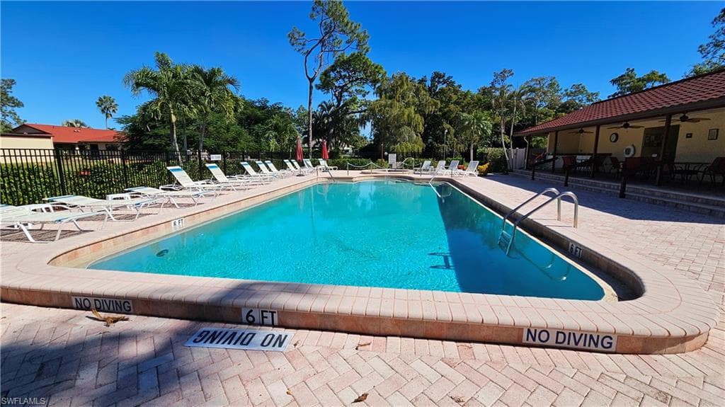 2060 Pine Isle Ln 2060, Naples, FL 34112-39