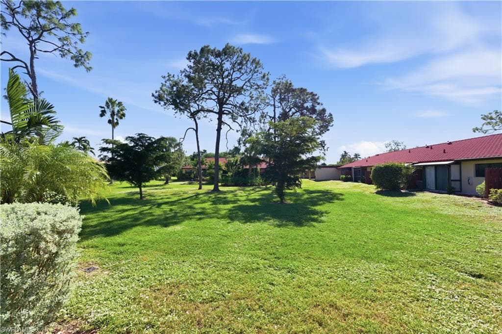 2060 Pine Isle Ln 2060, Naples, FL 34112-4