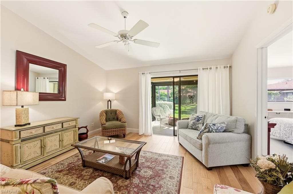 2060 Pine Isle Ln 2060, Naples, FL 34112-7