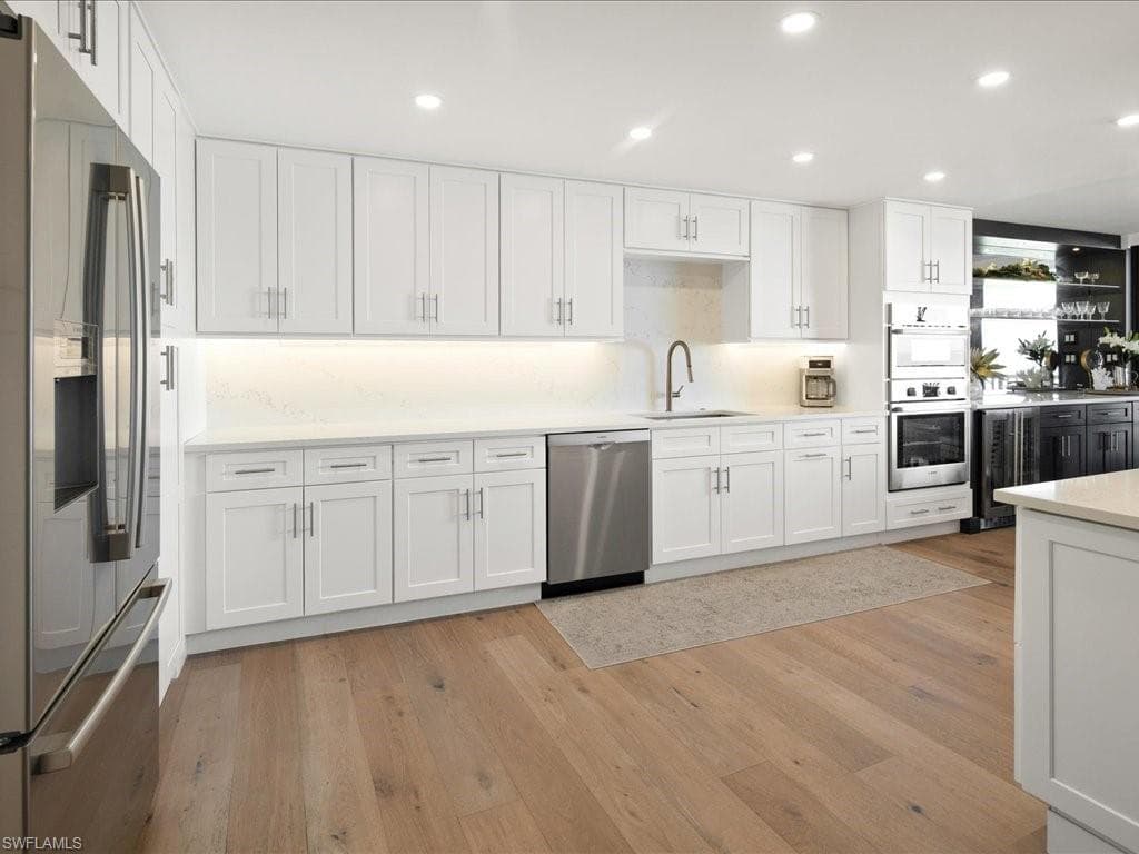 2386 Gulf Shore Blvd N 104, Naples, FL 34103-10