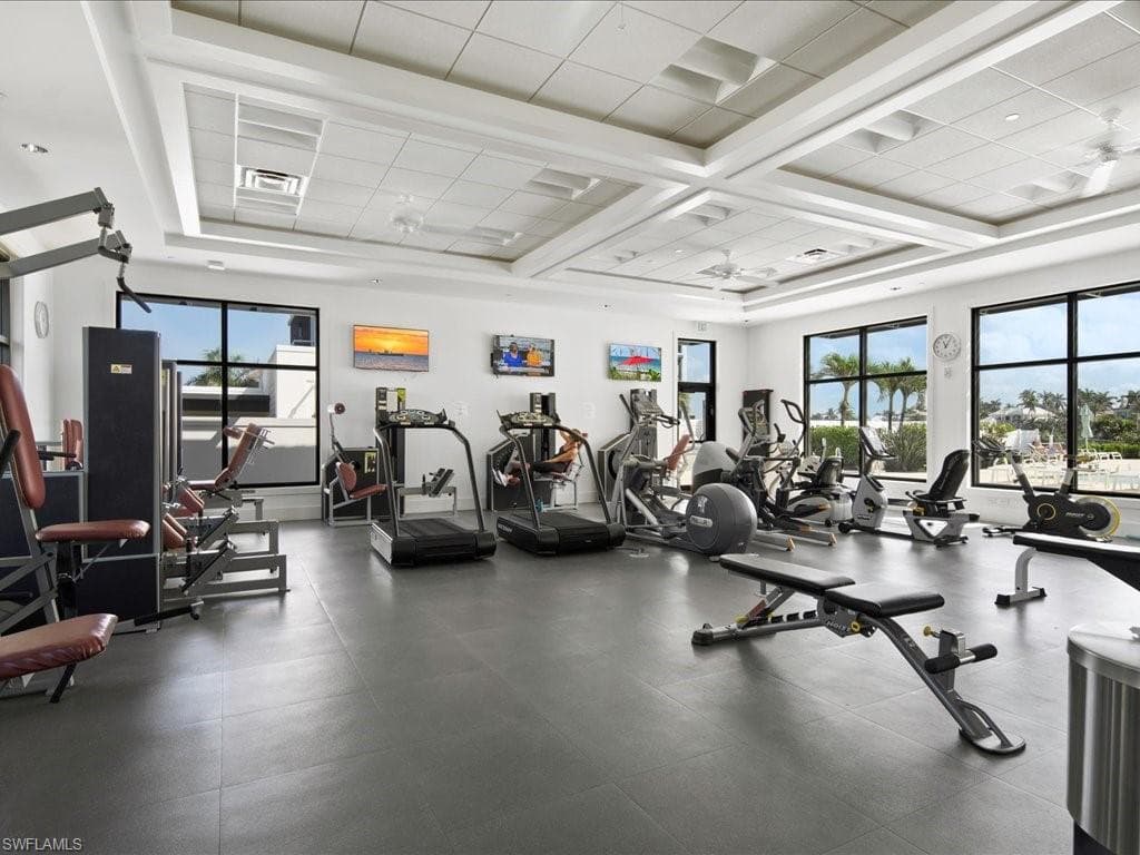 2386 Gulf Shore Blvd N 104, Naples, FL 34103-32