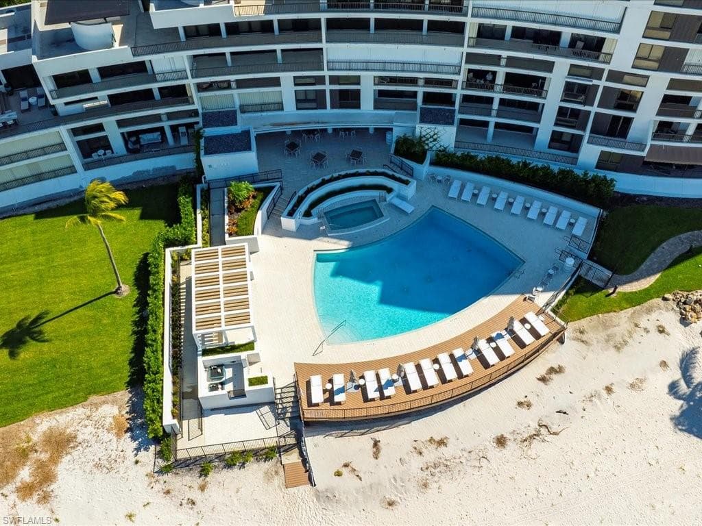 2386 Gulf Shore Blvd N 104, Naples, FL 34103-36