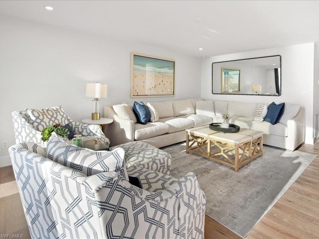 2386 Gulf Shore Blvd N 104, Naples, FL 34103-4