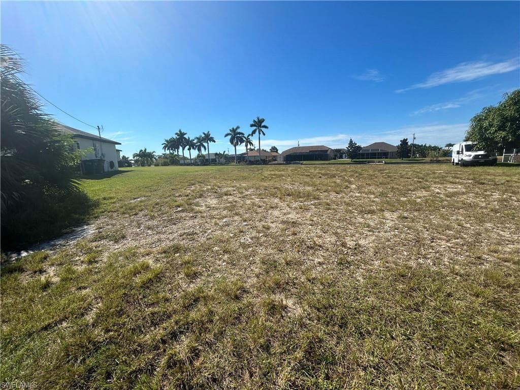 506 21st Pl, Cape Coral, FL 33909-3