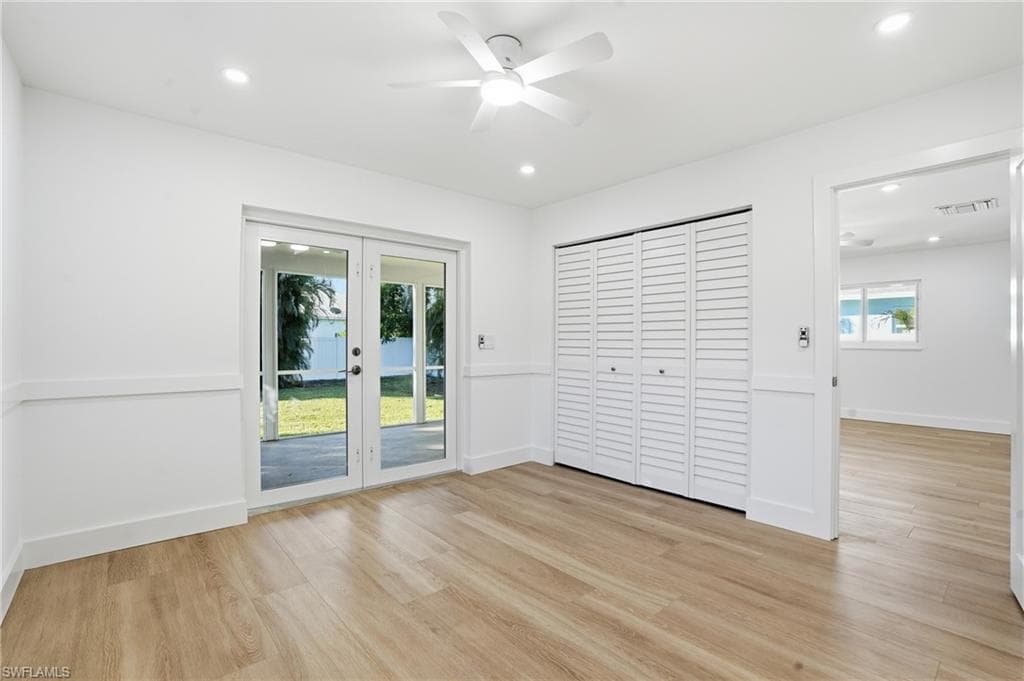 814 101st Ave N, Naples, FL 34108-21