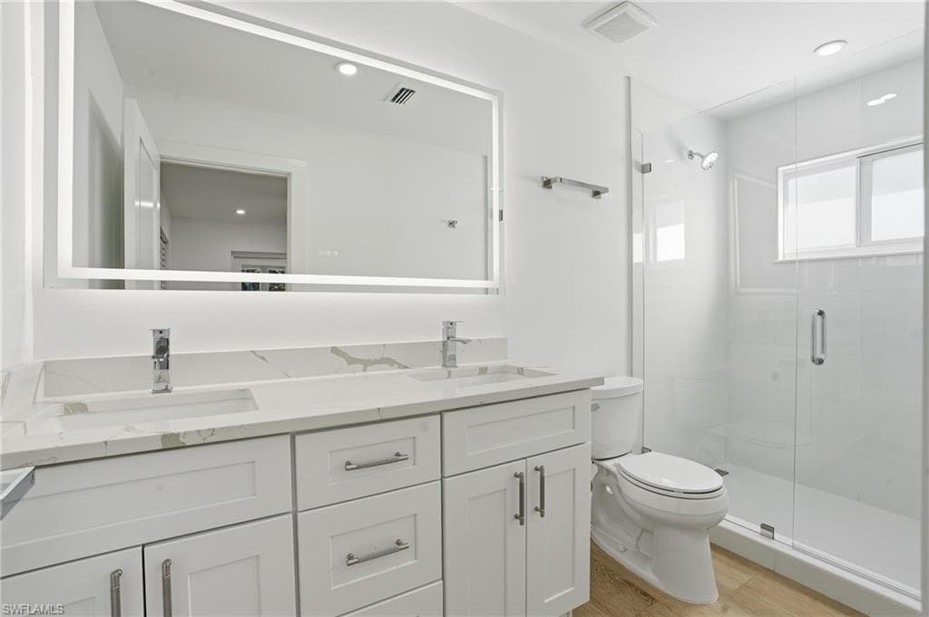 814 101st Ave N, Naples, FL 34108-24