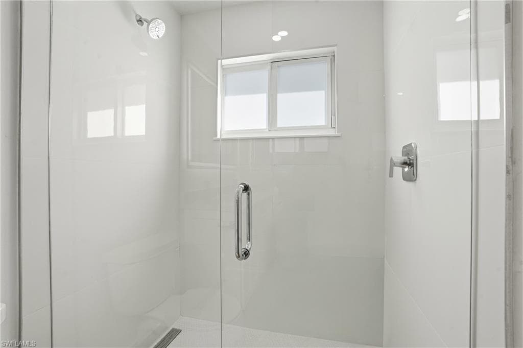 814 101st Ave N, Naples, FL 34108-25