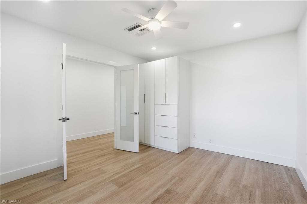 814 101st Ave N, Naples, FL 34108-30