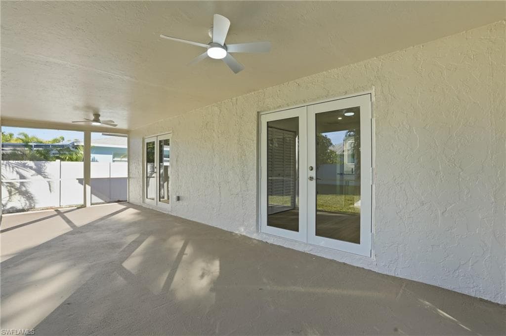 814 101st Ave N, Naples, FL 34108-34