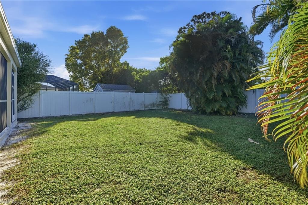 814 101st Ave N, Naples, FL 34108-38