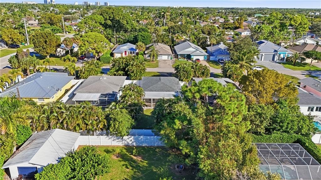 814 101st Ave N, Naples, FL 34108-41