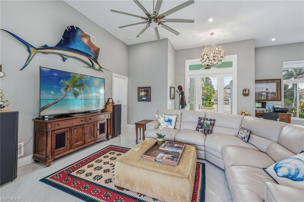 200 Barfield Dr, Marco Island, FL 34145-10