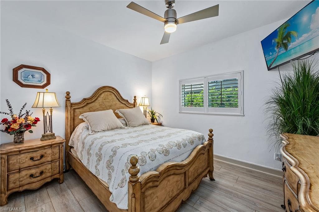 200 Barfield Dr, Marco Island, FL 34145-21