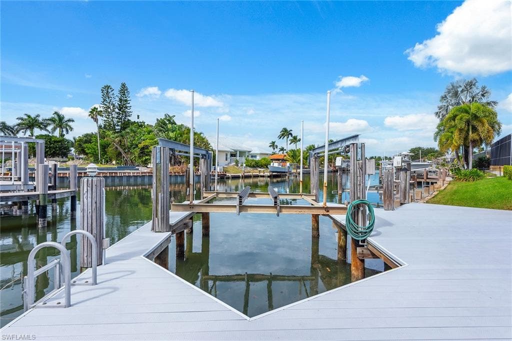 200 Barfield Dr, Marco Island, FL 34145-29