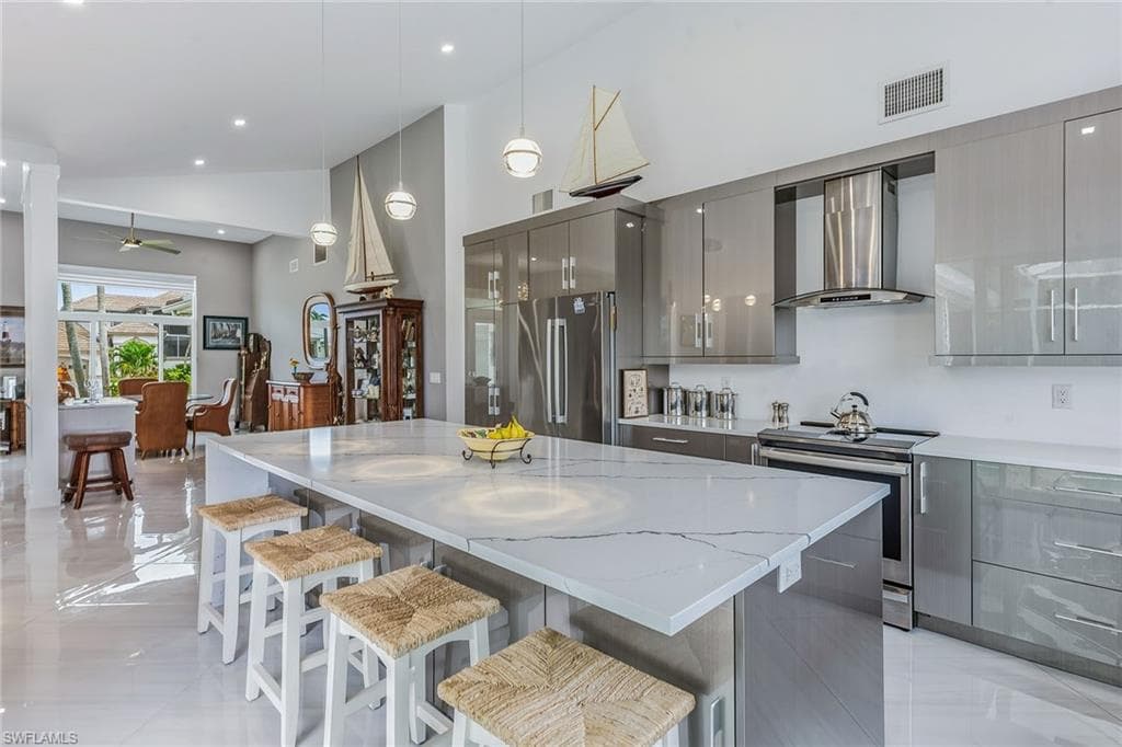 200 Barfield Dr, Marco Island, FL 34145-7