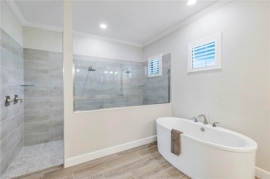 3126 Heather Glen Ct, Naples, FL 34114-15