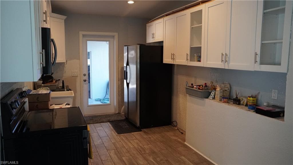 123 Standish Cir, North Fort Myers, FL 33903-6