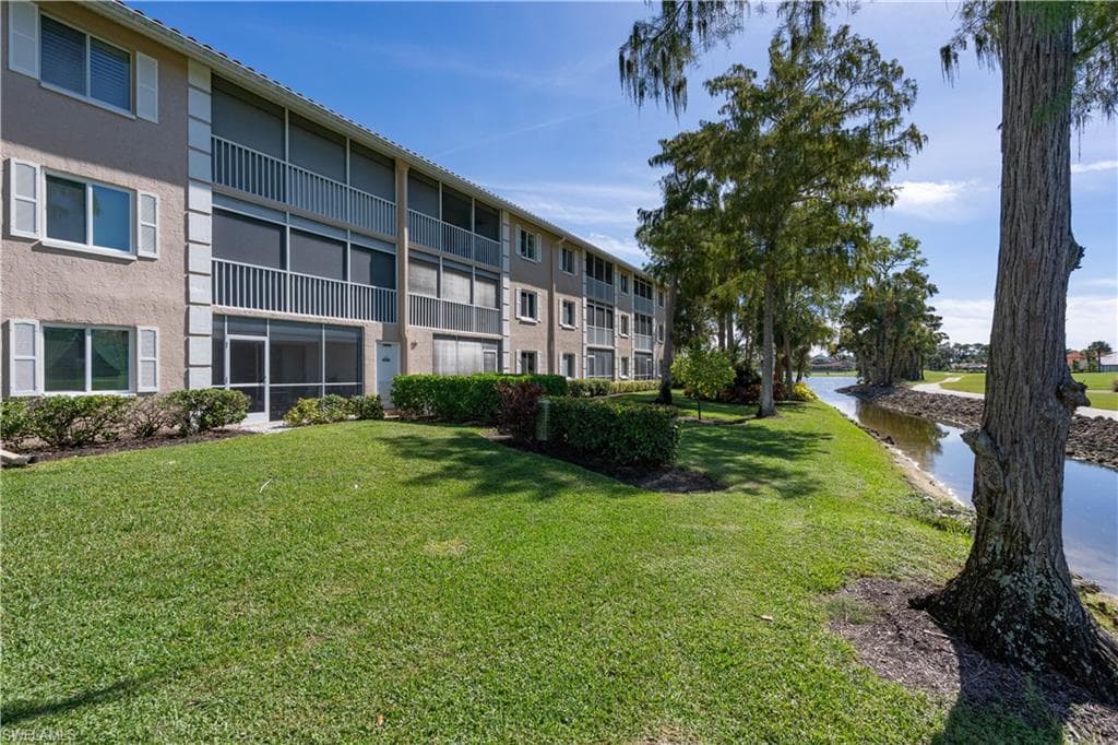 5950 Amherst Dr A104, Naples, FL 34112-31