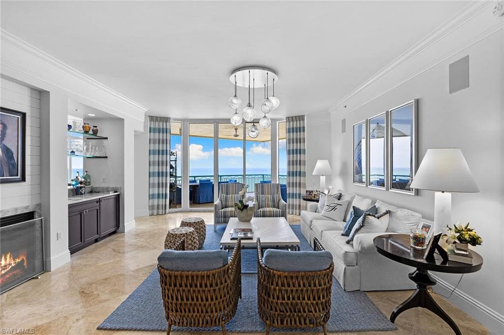 940 Cape Marco Dr 2006, Marco Island, FL 34145-14