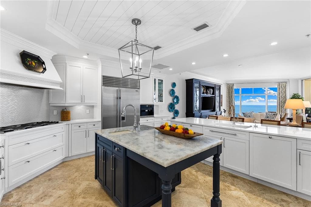 940 Cape Marco Dr 2006, Marco Island, FL 34145-20