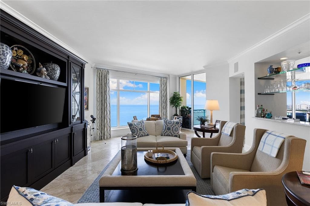 940 Cape Marco Dr 2006, Marco Island, FL 34145-26