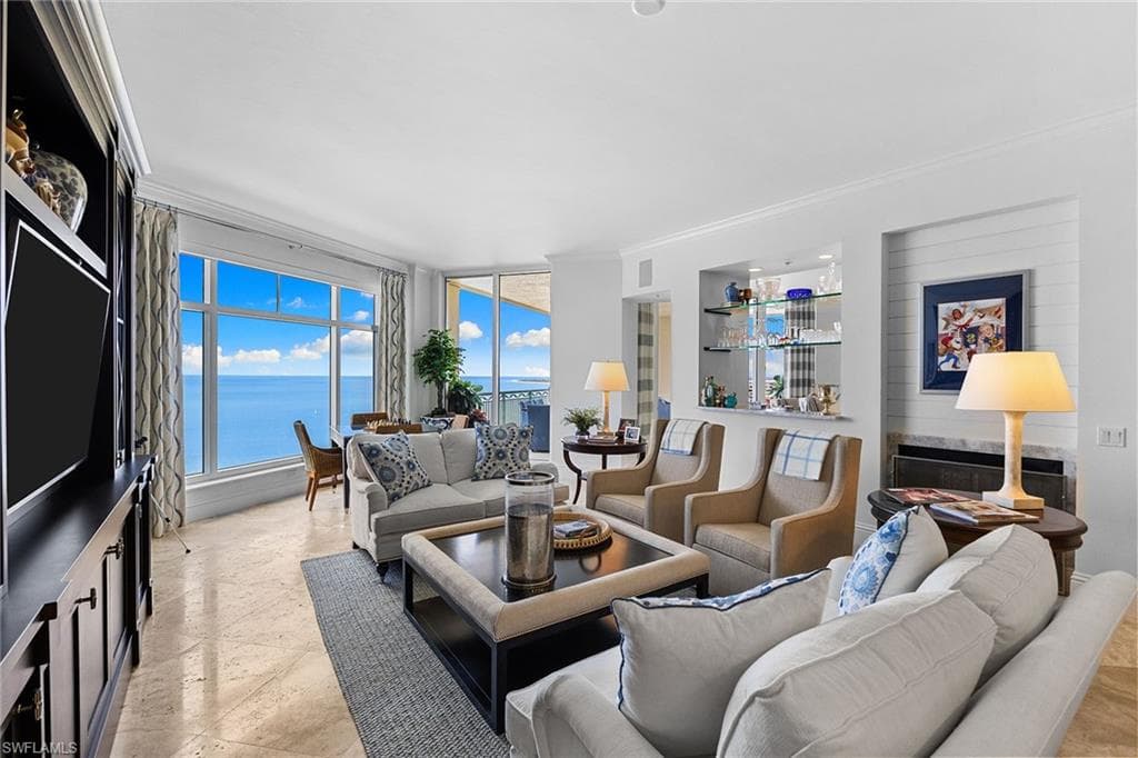 940 Cape Marco Dr 2006, Marco Island, FL 34145-28