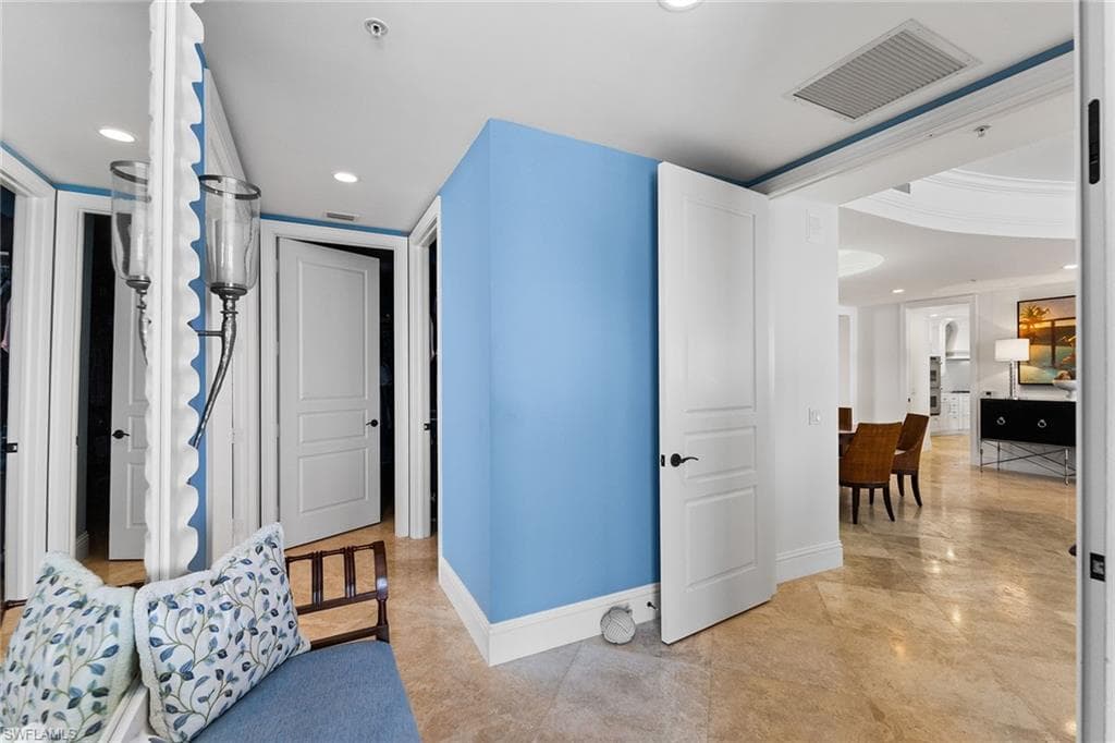 940 Cape Marco Dr 2006, Marco Island, FL 34145-31