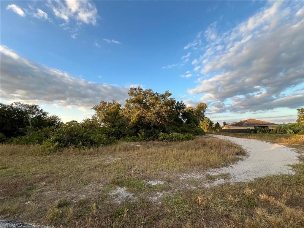 4100 6th St W, Lehigh Acres, FL 33971-1