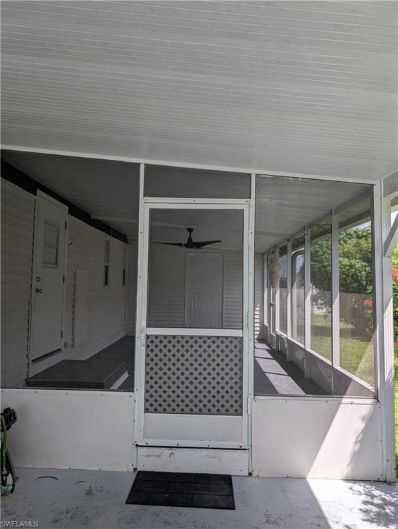 151 Pine Key Ln 26, Naples, FL 34114-19