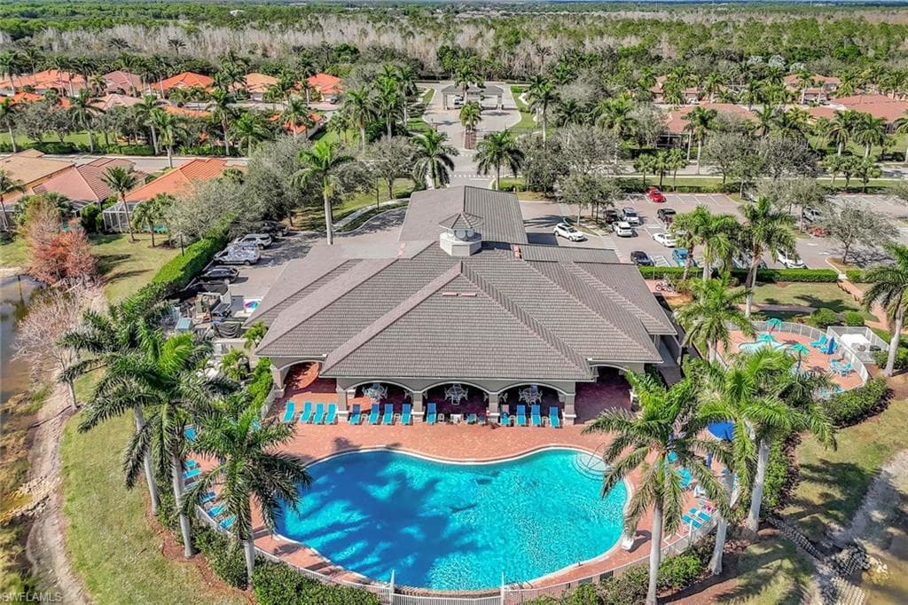 14558 Manchester Dr, Naples, FL 34114-33