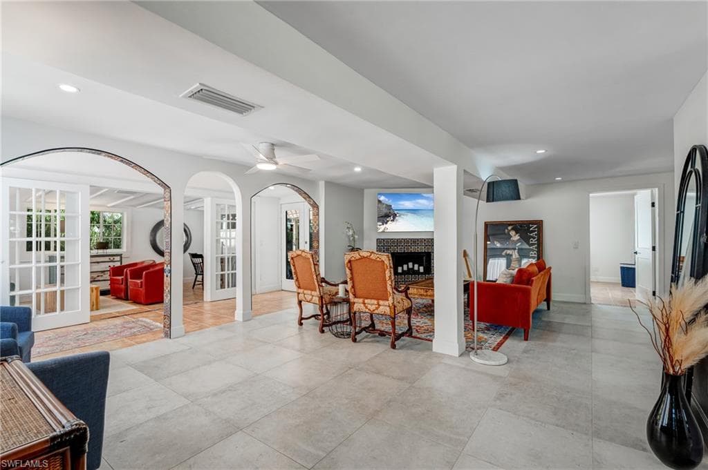 2656 Shriver Dr, Fort Myers, FL 33901-9